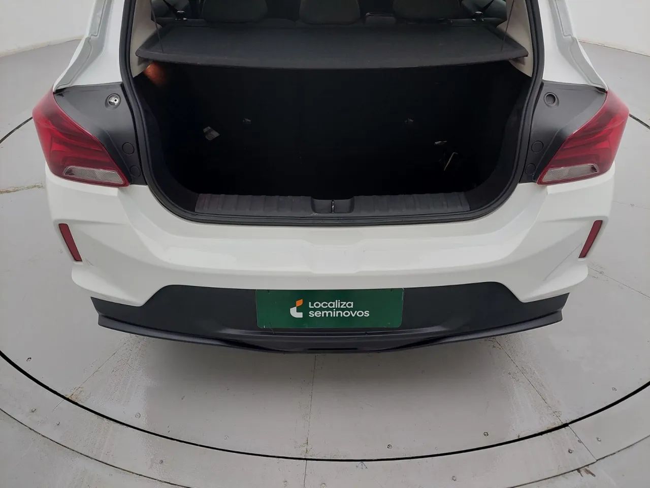 Chevrolet Onix Hatch 1.0 12V Flex Mec. 4P, foto 9 de 18