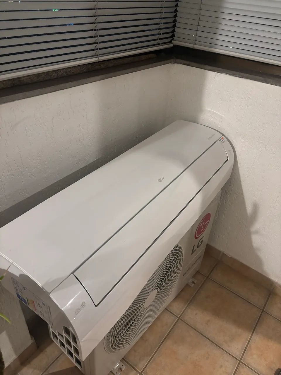 LG Dual Inverter 18.000 BTUs Quente/Frio - Estado de Novo, c/ Garantia - Foto 2