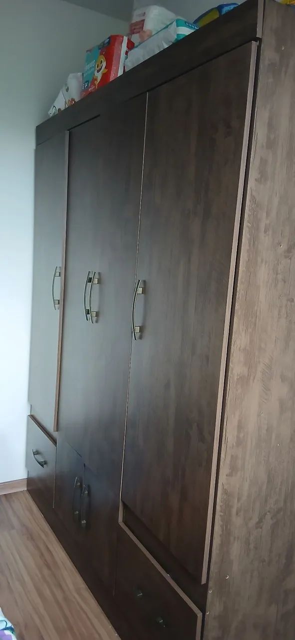 Guarda-roupa 4 portas