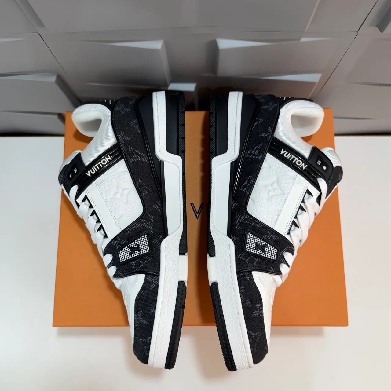 Louis Vuitton LV Trainer Denim Black White 41 - Foto 4