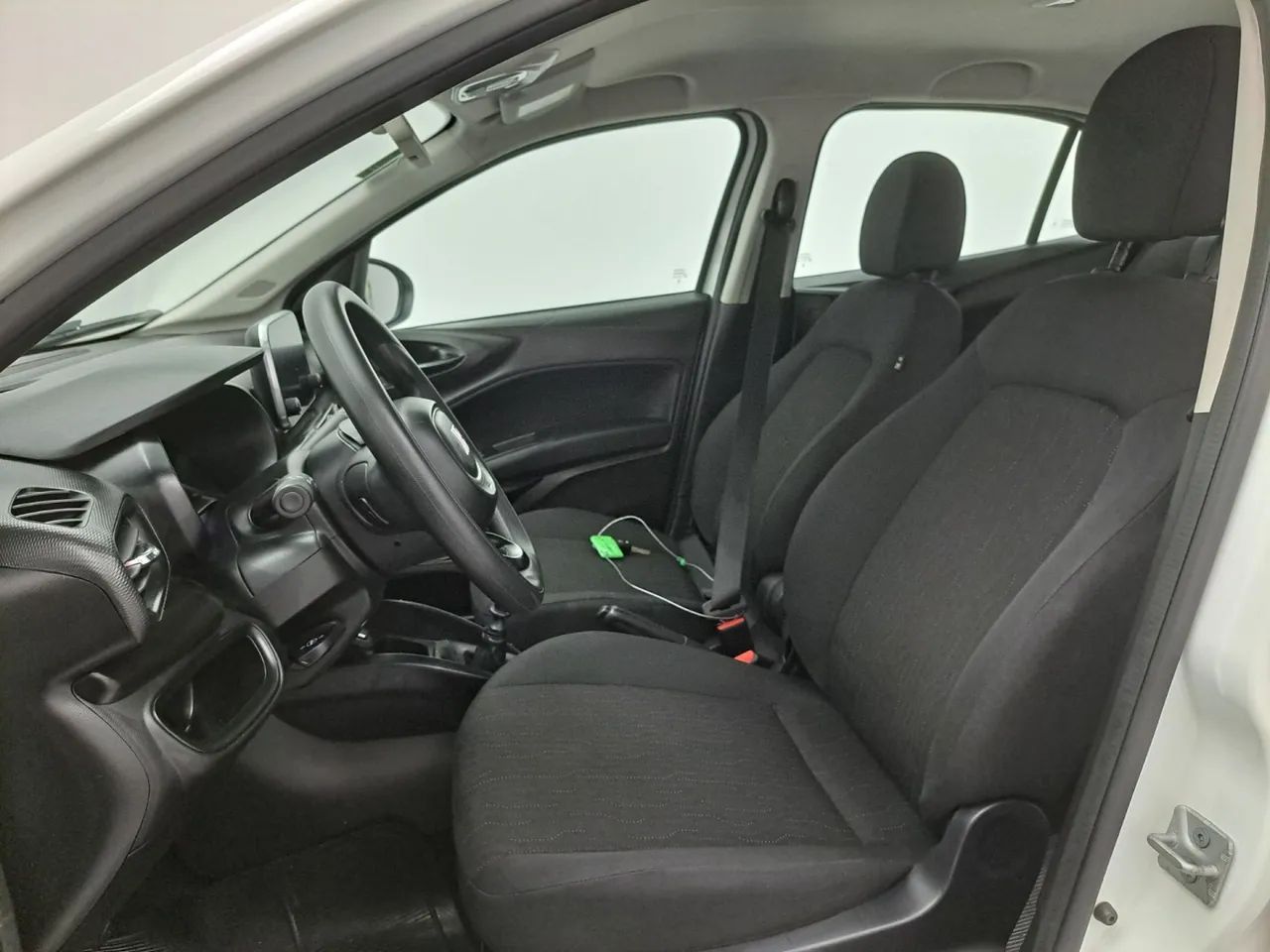 Fiat Cronos Drive 1.0 6V, foto 16 de 18
