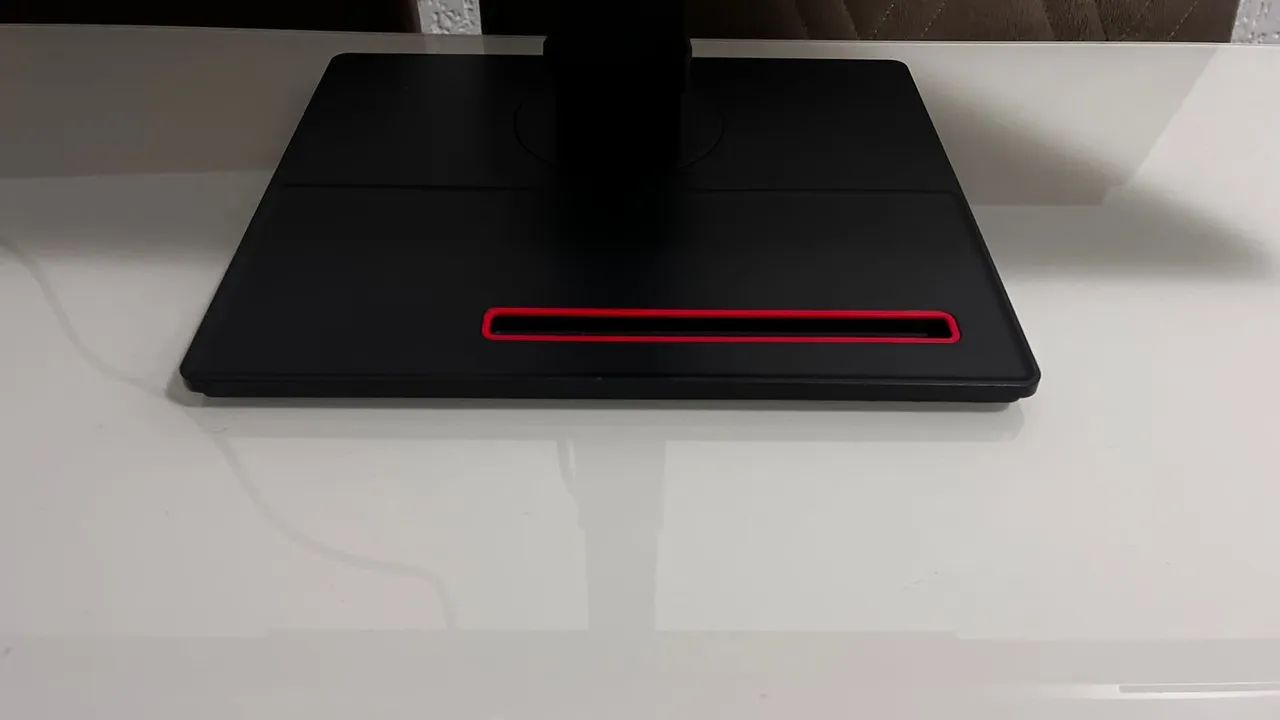 Monitor Lenovo 4K  32" THINK VISION  - Foto 3