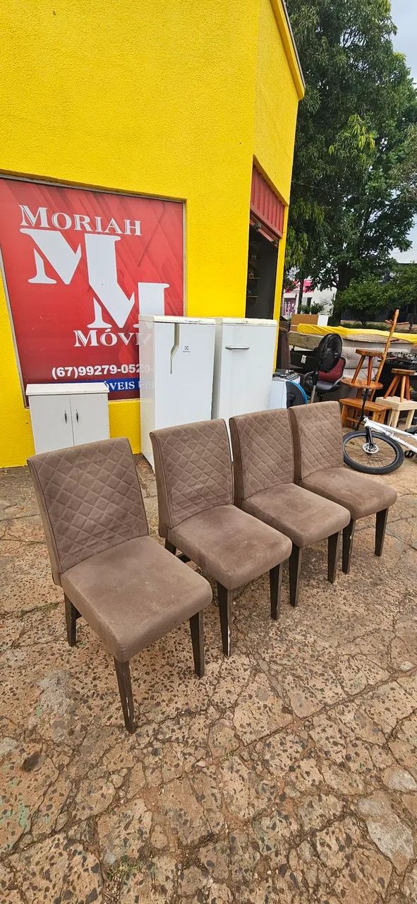 cadeiras de jantar bem conservadas ENTREGA GRÁTIS!