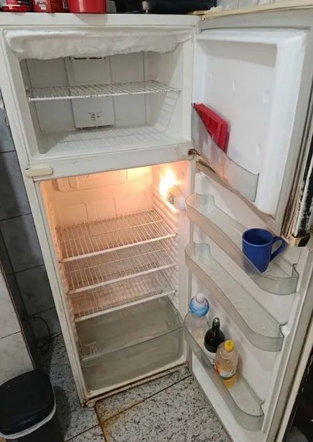 Geladeira Duplex CONSUL 334 Litros - Foto 2