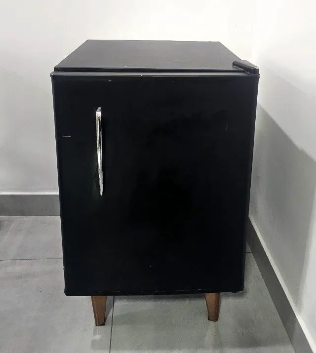 Frigobar Brastemp Retrô 80L - Foto 2