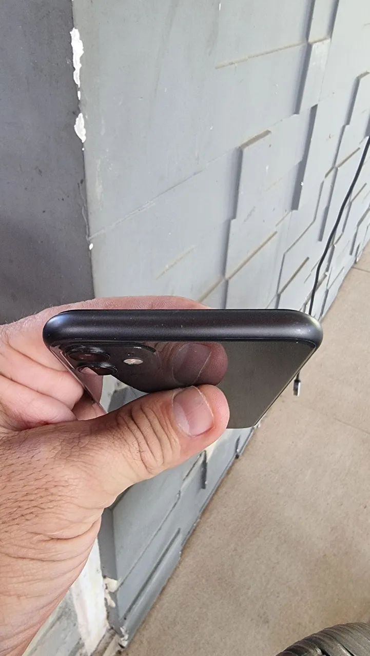 IPhone 11 128g Cor Preto  - Foto 3