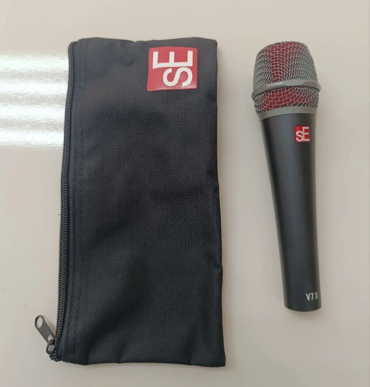 Microfone Profissional SE V7x 