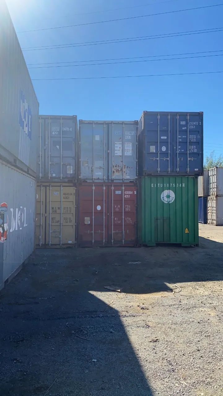 Container em terminal  - Foto 4
