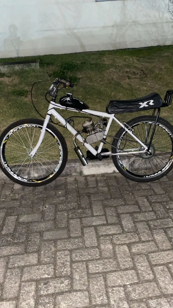 Vendo motorizada 80cc