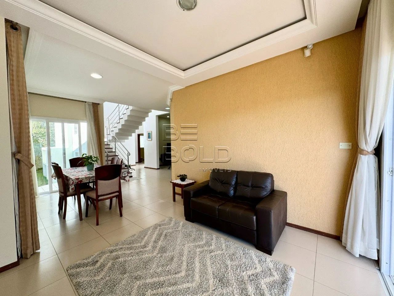 Casa com piscina e 6 dormitórios em Itaguaçu - Foto 5