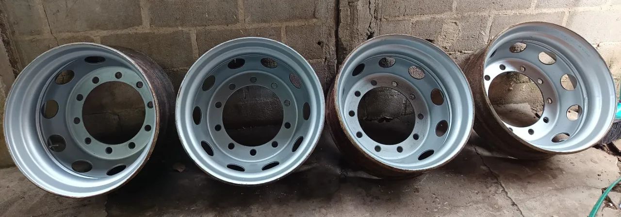 Jogo com 4 rodas de ferro_ Mercedes  - Foto 3