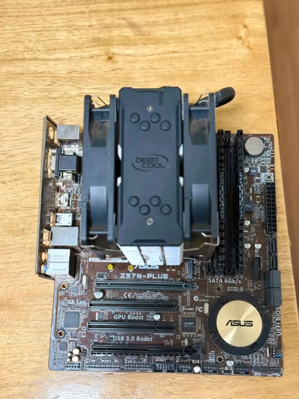 kit upgrade i7 4790 + asus z97m + 16gb corsair - Peças de Hardware