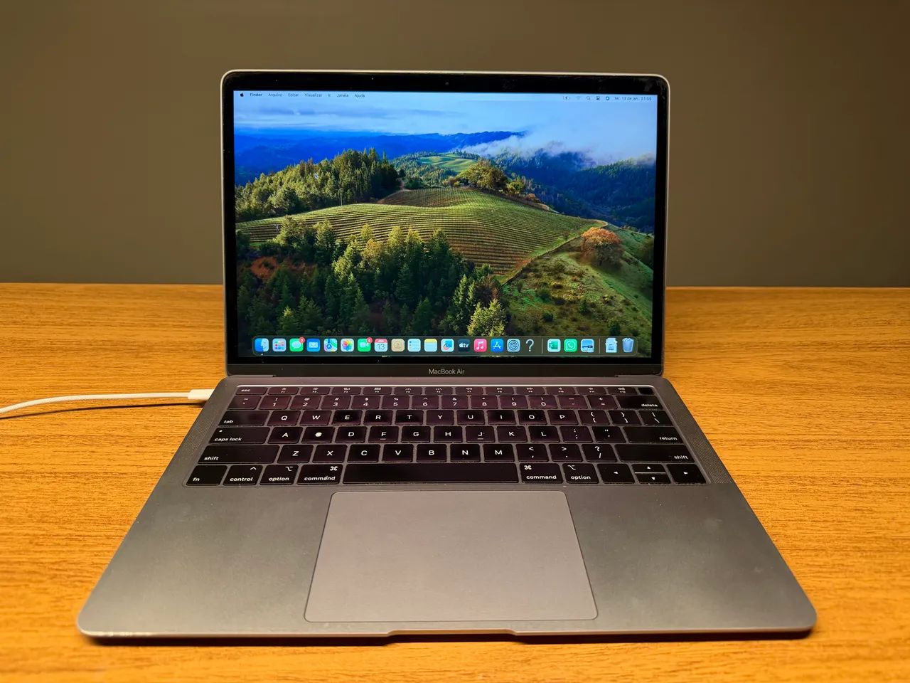 MacBook Air 2018 com 8GB de RAM e SSD de 128GB. - Notebooks - Vila