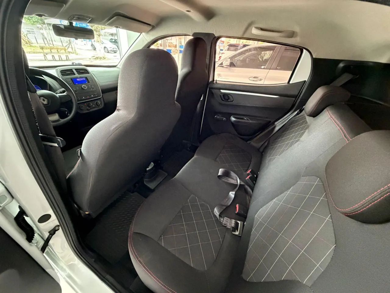 Renault Kwid Zen 1.0 Flex 12V 5P Mec. 2018 - Foto 5