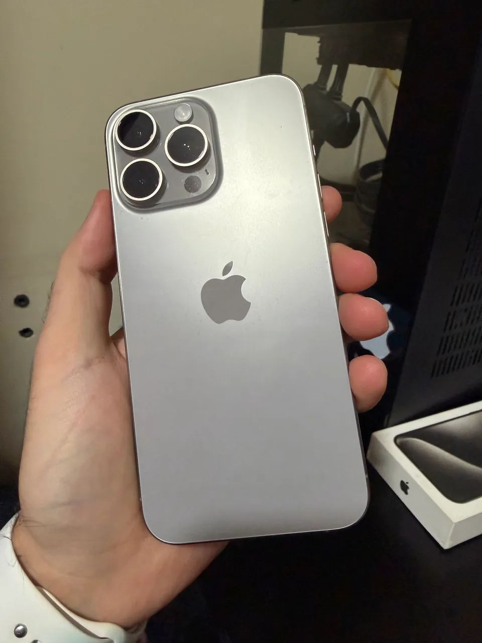 iPhone 15 Pro Max 256GB - Titanium Natural