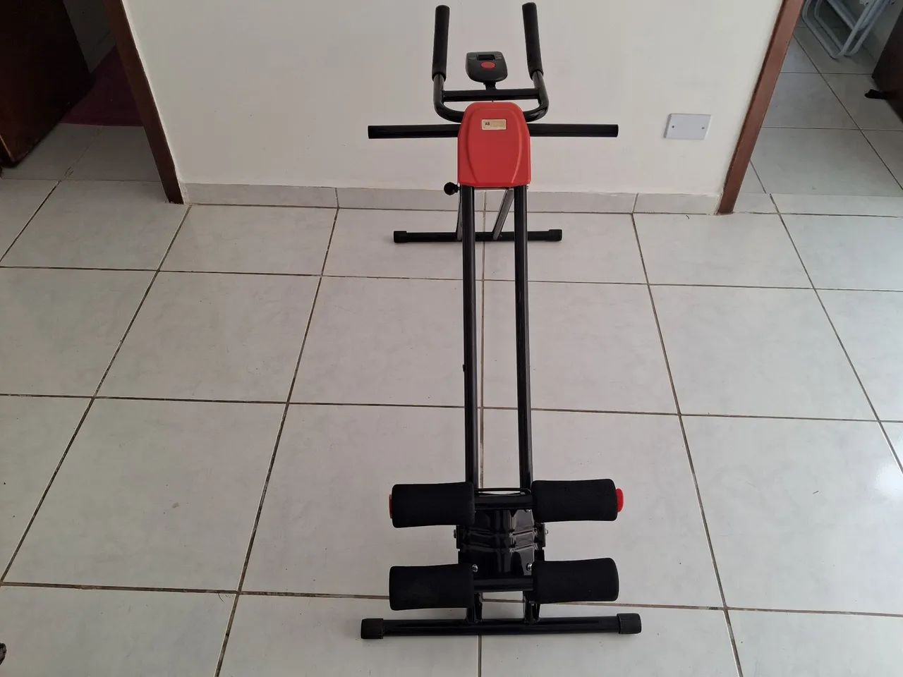 Aparelho de Abdominal Academia Ginástica OTIMO ESTADO  - Foto 2