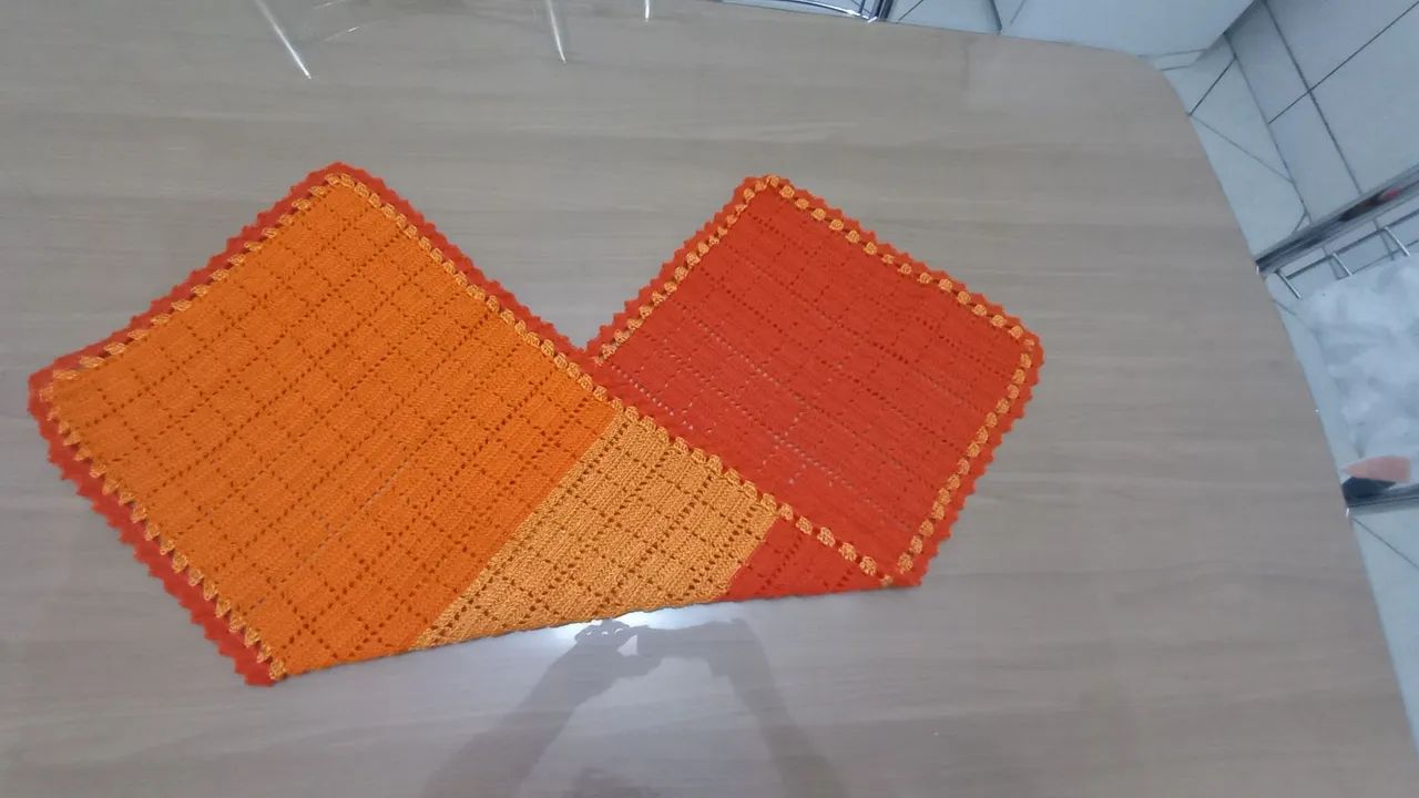 Caminho de mesa de crochê  - Foto 2