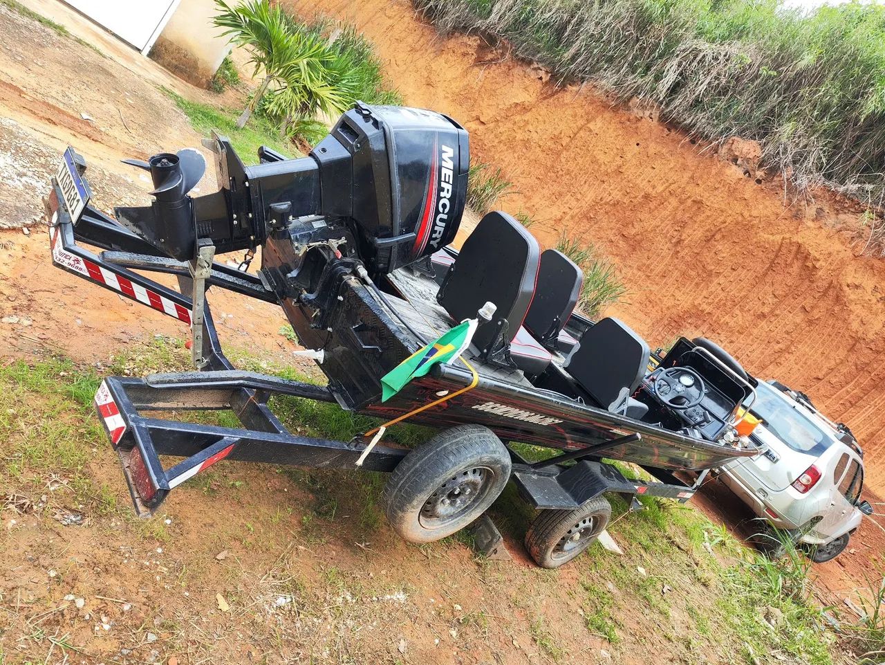 Lancha nova com 8 horas de uso  - Foto 4