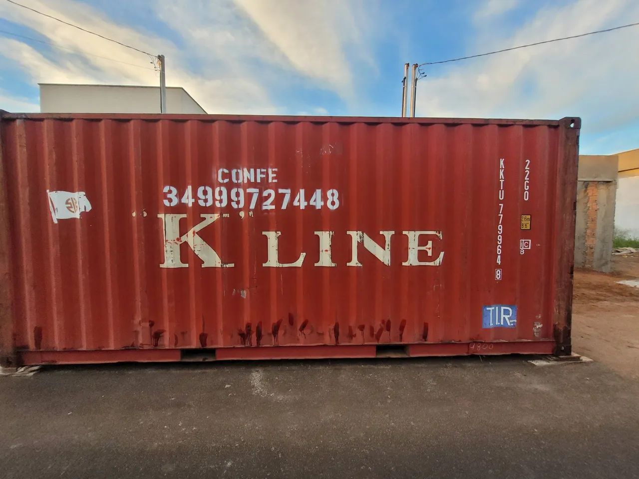 Aluguel de container 6mt de comprimento por 2.4 de largura 