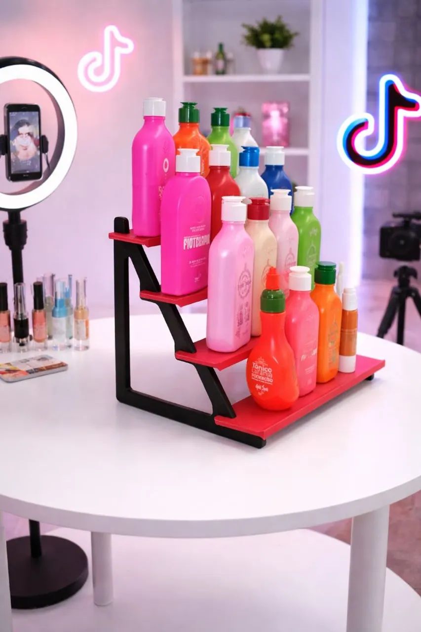 Estante para produtos gravação tiktok 
