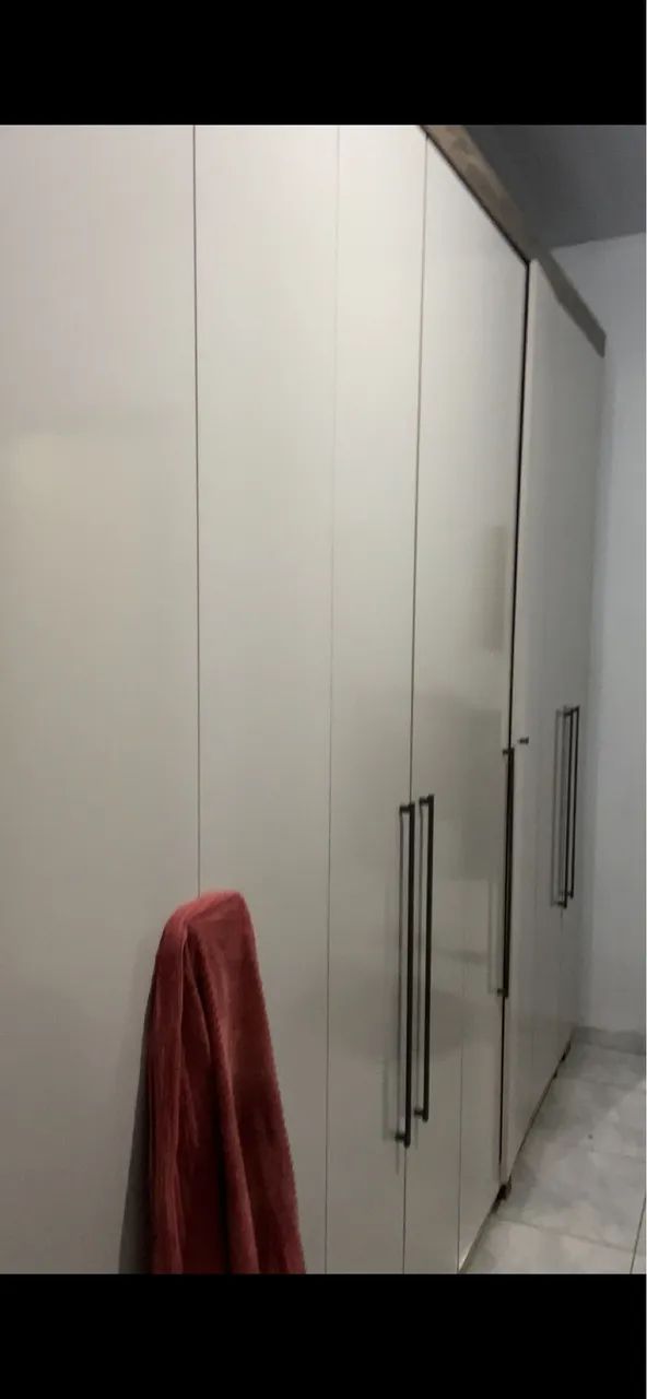 Guarda roupas e cama box