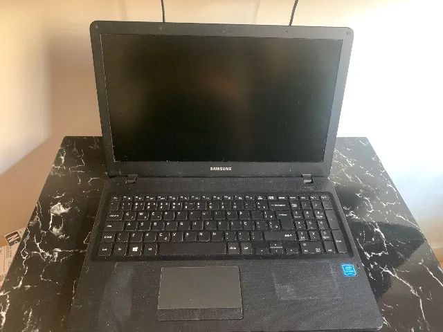 Vende notebook Samsung 