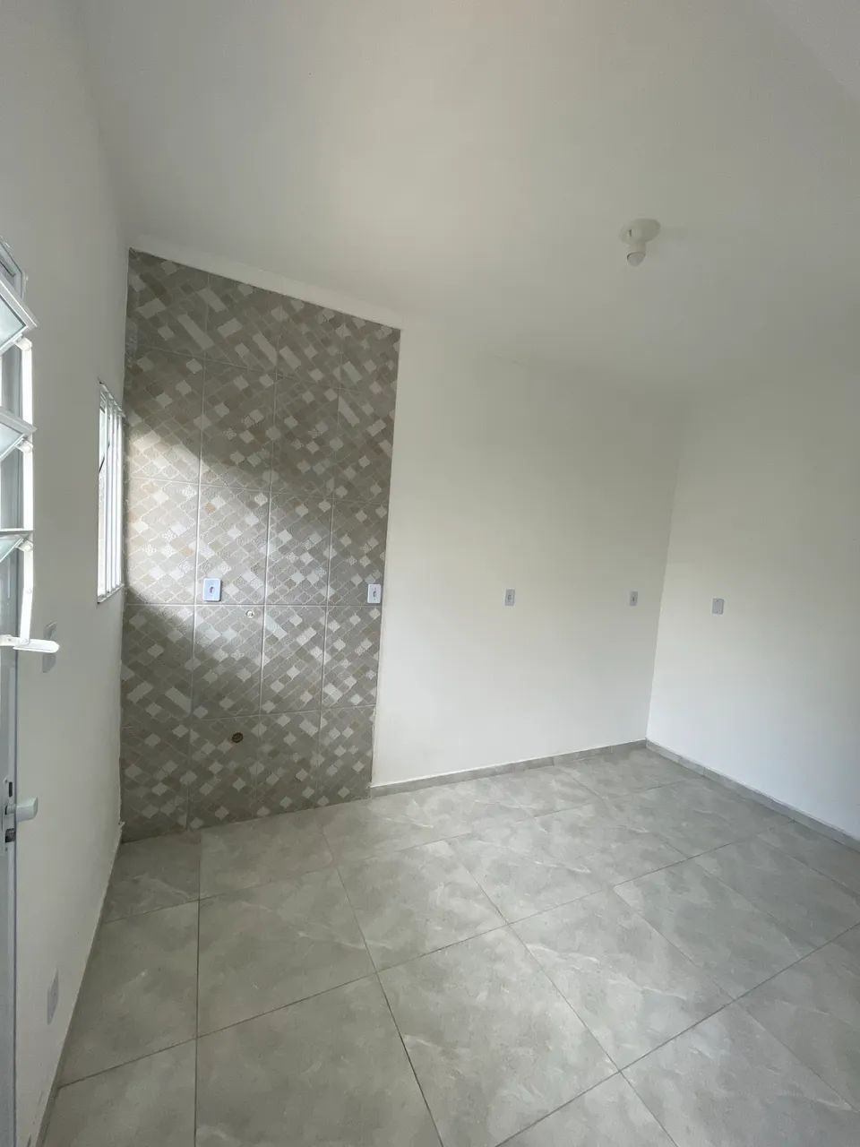 Casa 1 dormitório, lavanderia, sala integrada  - Foto 4