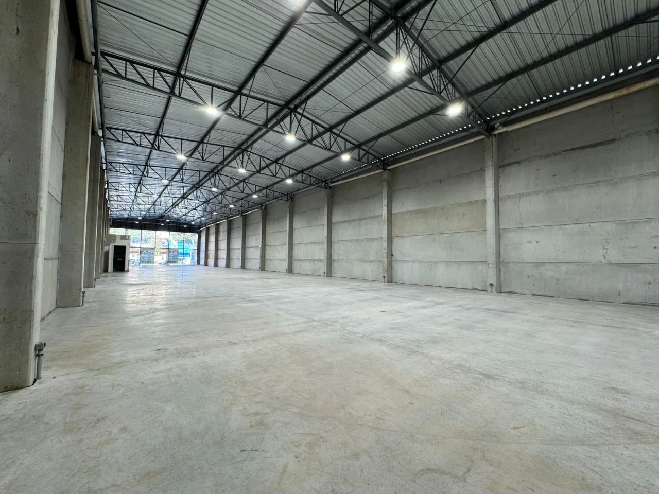 Imóvel Comercial/Industrial | Avenida Colombo | 1.718m² | Com Subsolo | Maringá/PR - Foto 4