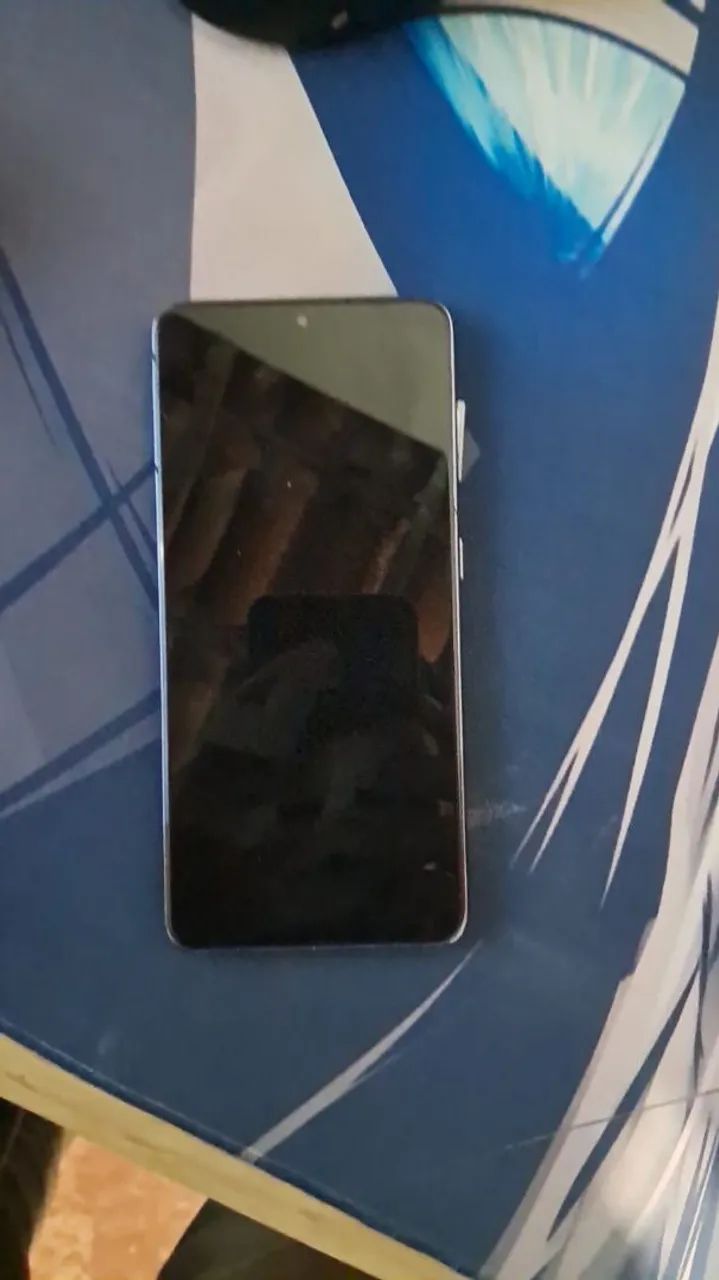 Vendo s21 5g com root Android 15 