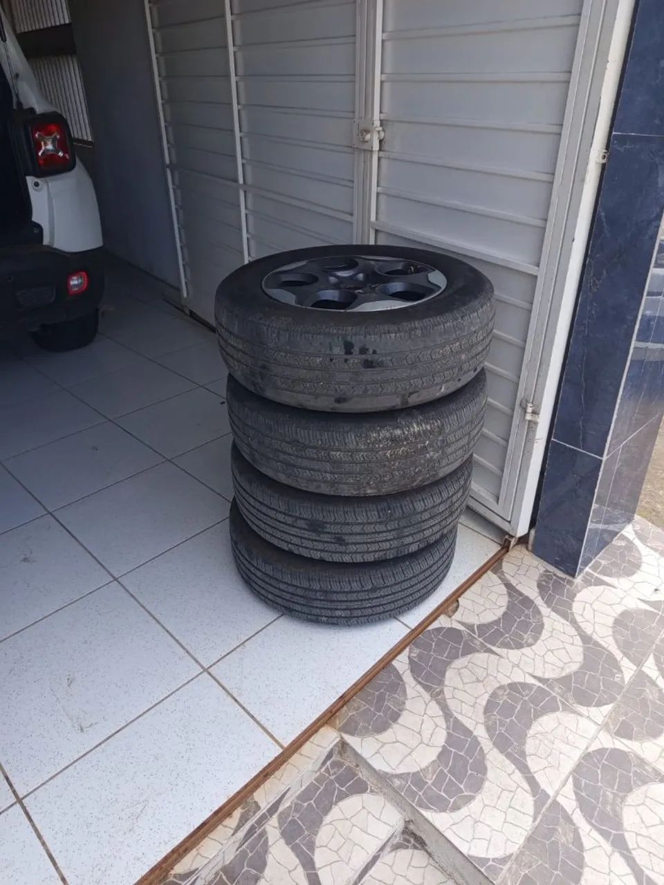 Jogo de rodas aro 16 - Jeep Renegade  - Foto 3