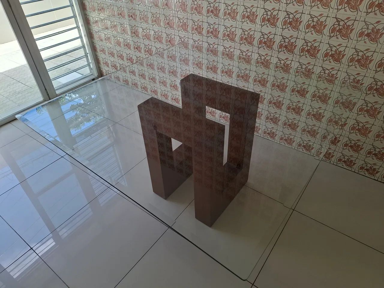 Mesa com tampo de vidro - Foto 2
