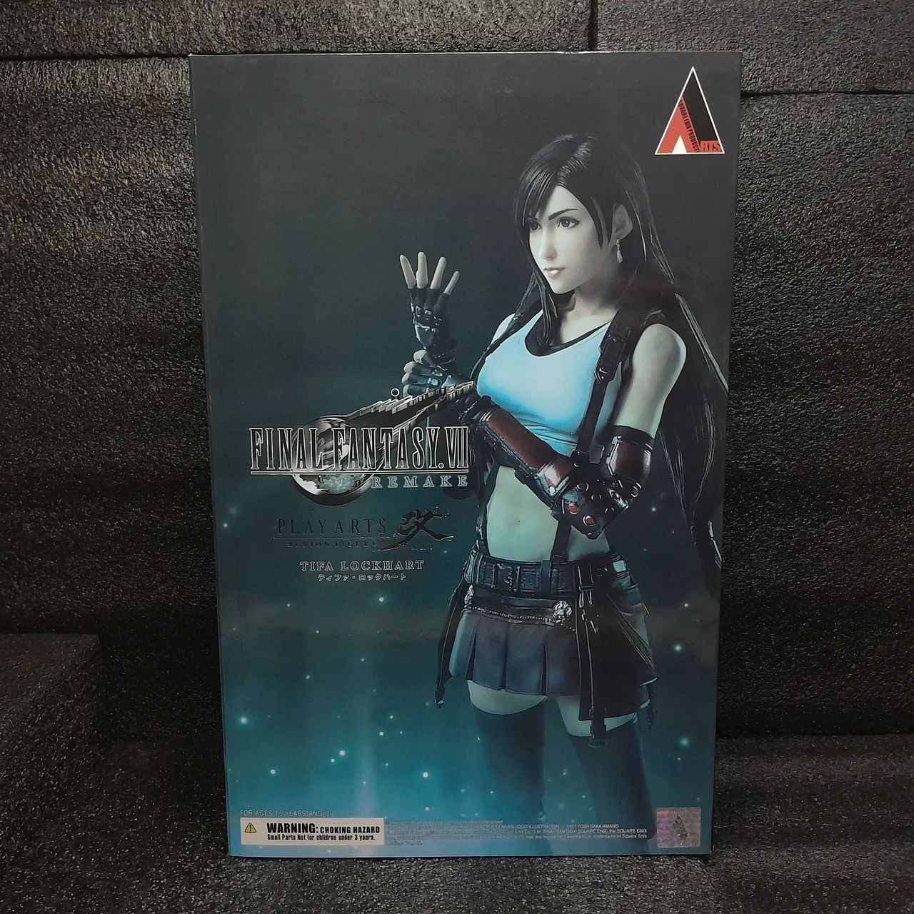 Play Arts Kai Tifa Lockhart Final Fantasy 7 Remake Original