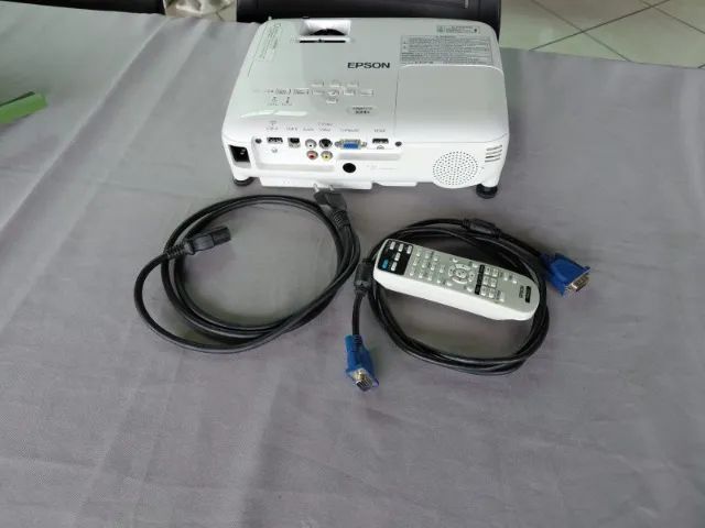 Projetor Epson. 3.500 lumens. Modelo: X24 - Foto 4