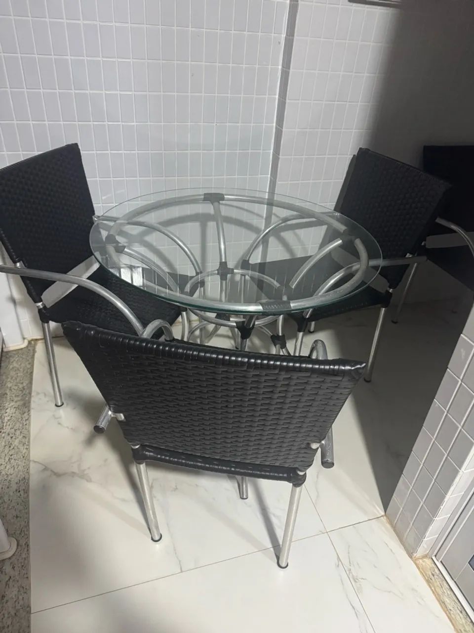 Mesa com 4 cadeiras - Foto 2