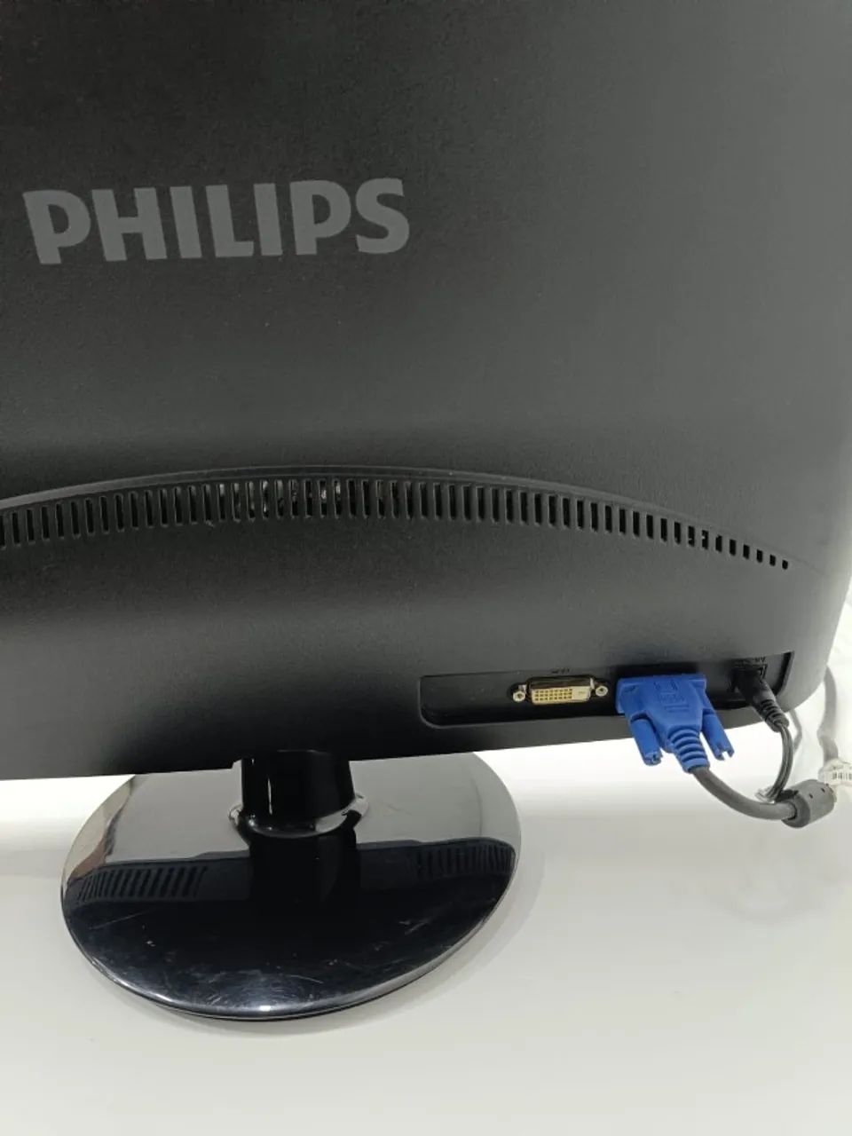 Monitor seminovo Phillips - Foto 4