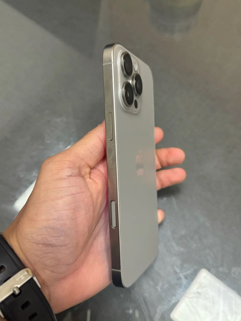 iPhone 16 pro max (256gb) - Foto 3