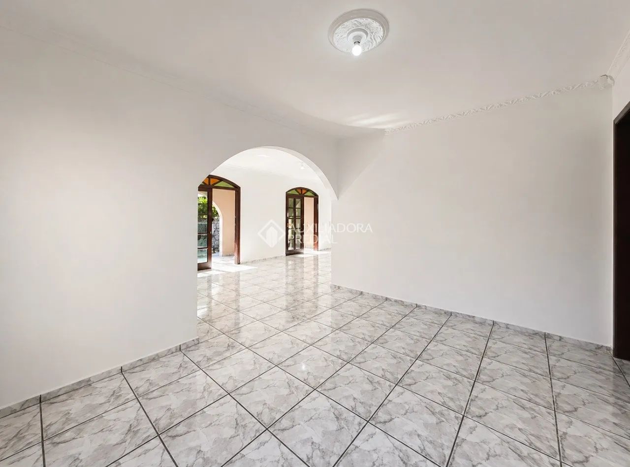 Casa com 3 Quartos e 5 banheiros na Trindade próx. a UFSC e HU - Foto 4