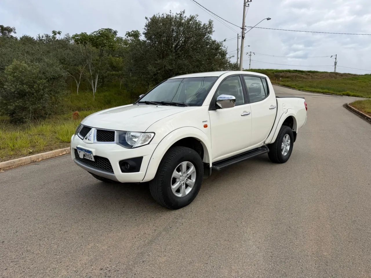 Mitsubishi L200 Triton HPE 3.2 CD TB Int.Diesel Aut, foto 2 de 10