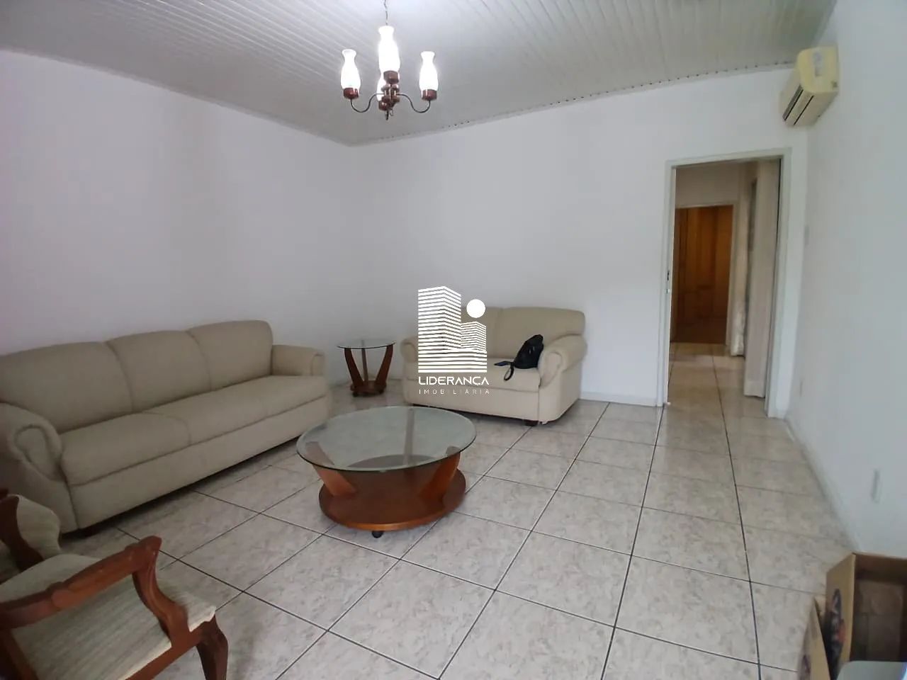 CASA 03 DORMITÓRIOS NO BAIRRO TRINDADE