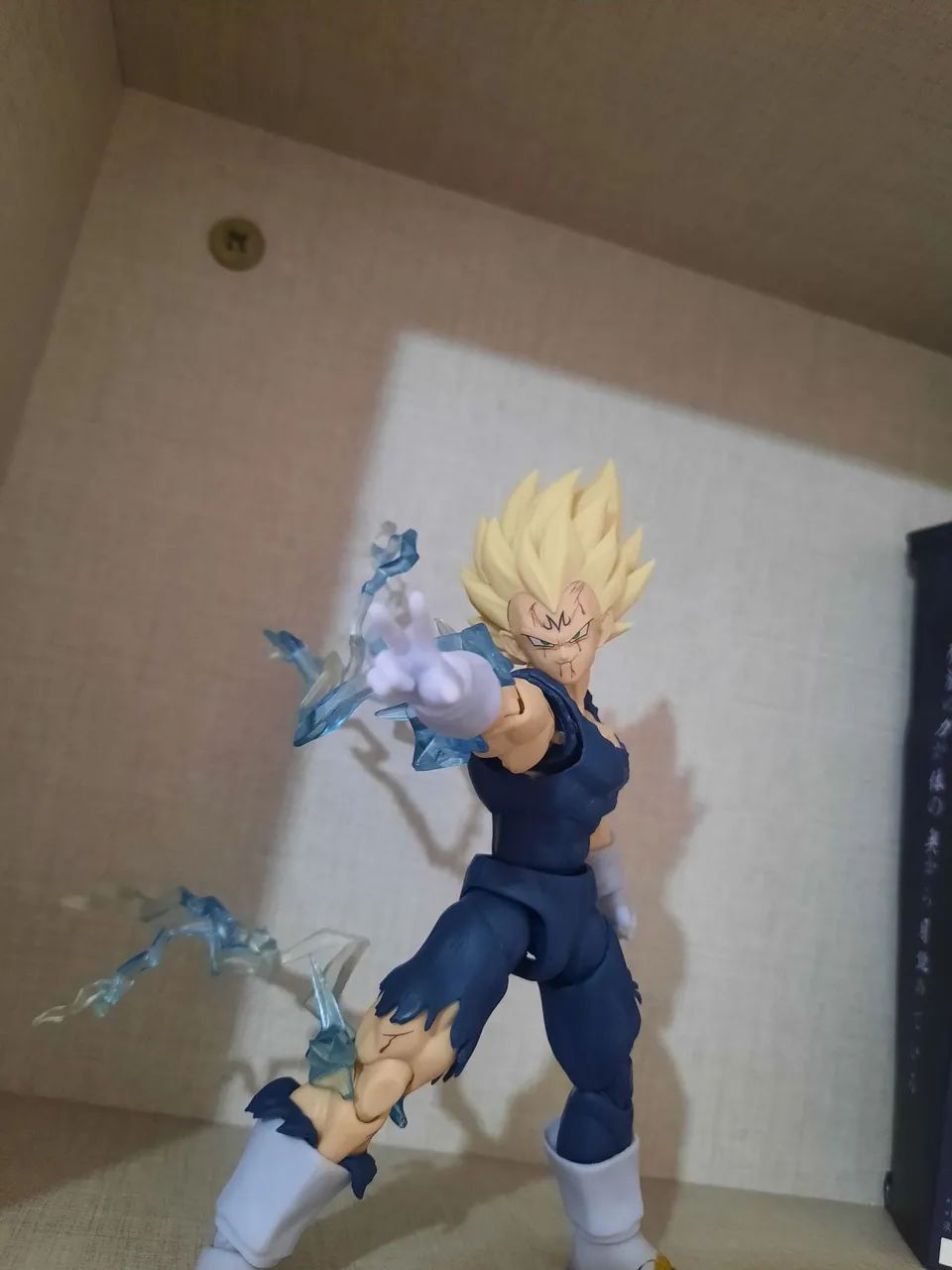 Vegeta Ultra Ego SH Figuarts  - Foto 4