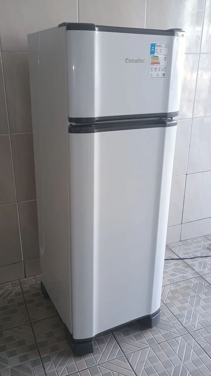Geladeira Esmaltec duplex 