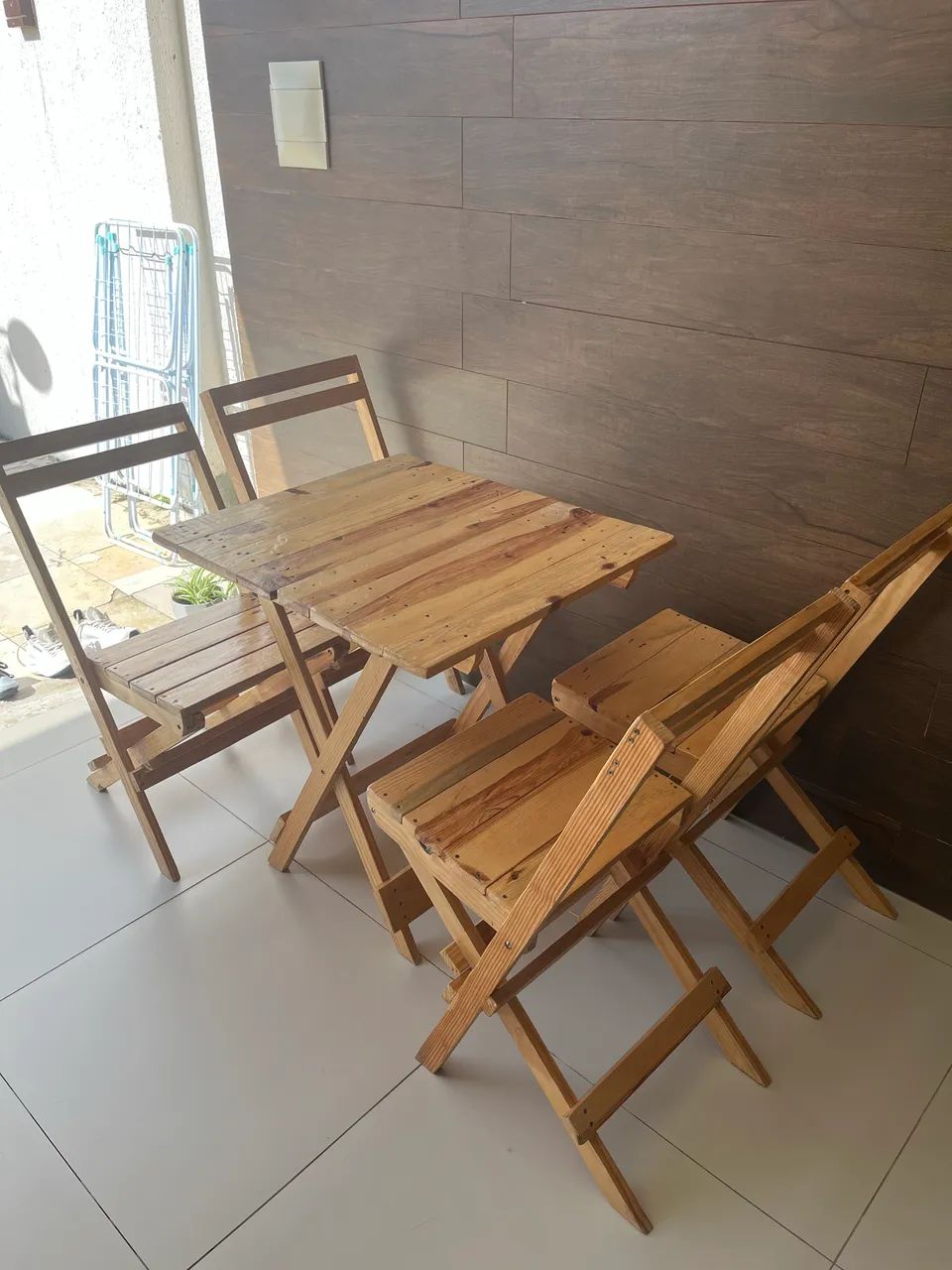 Mesa com 4 cadeiras - Foto 2