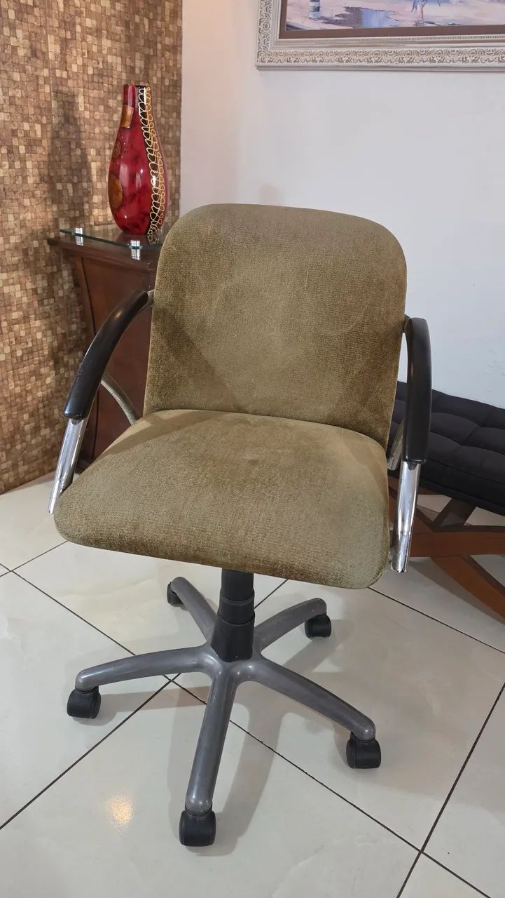 Cadeira giratória  - Foto 4