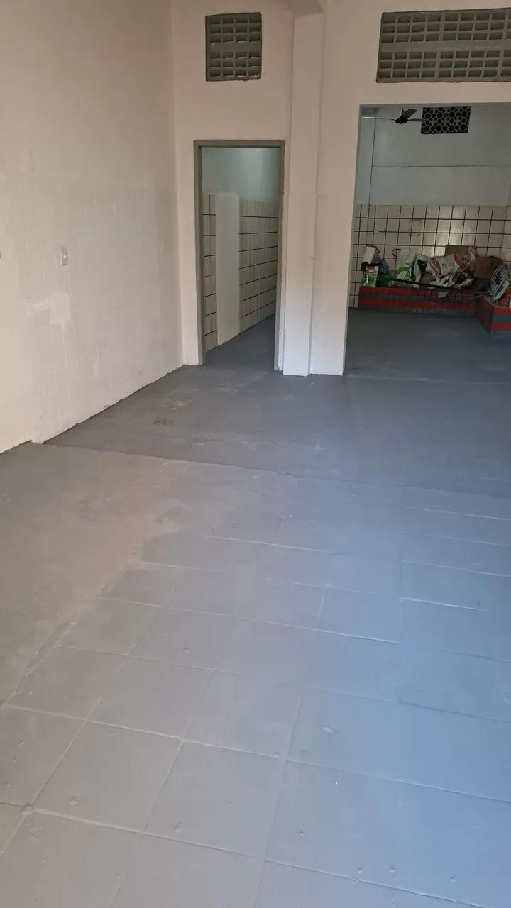 Alugo loja, 130m  na Sete portas  - Foto 2