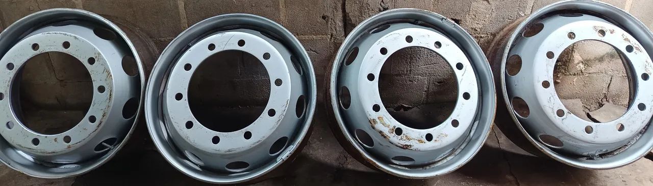 Jogo com 4 rodas de ferro_ Mercedes  - Foto 2