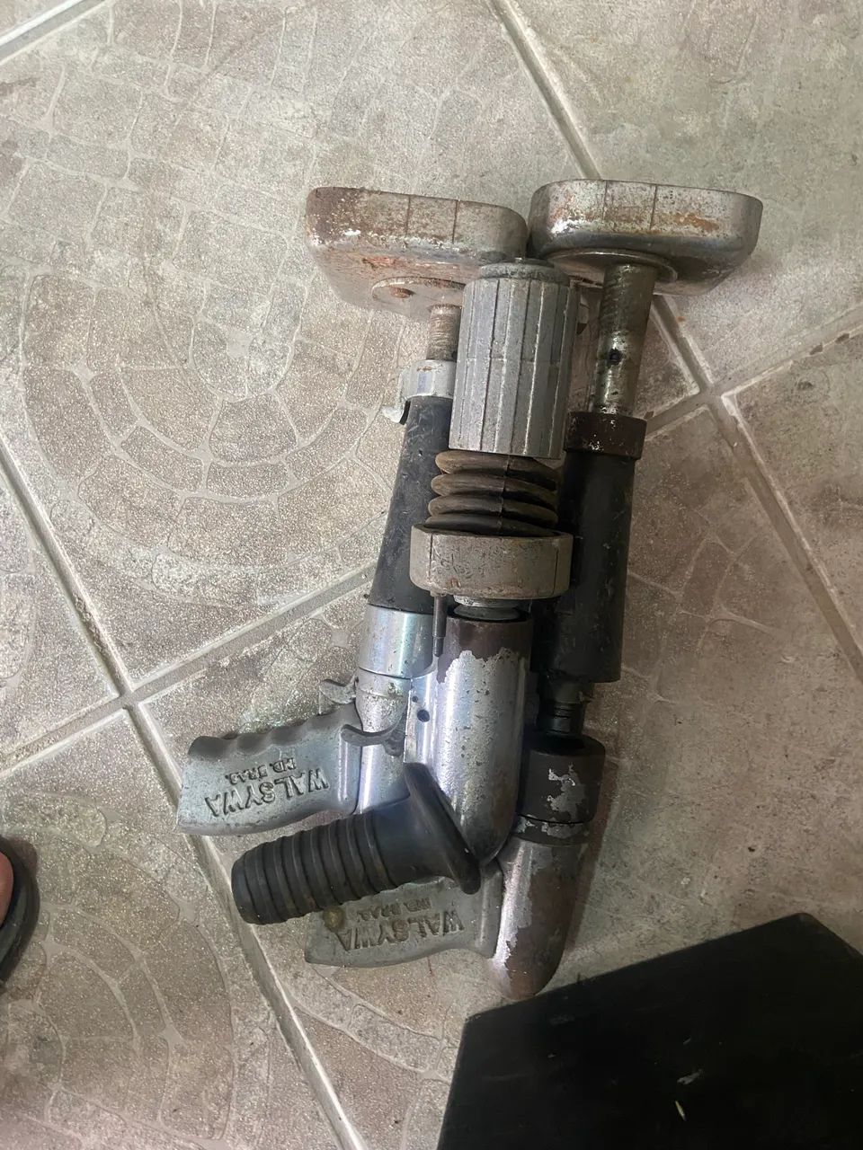 Pipe Threading Tool451968882642135042