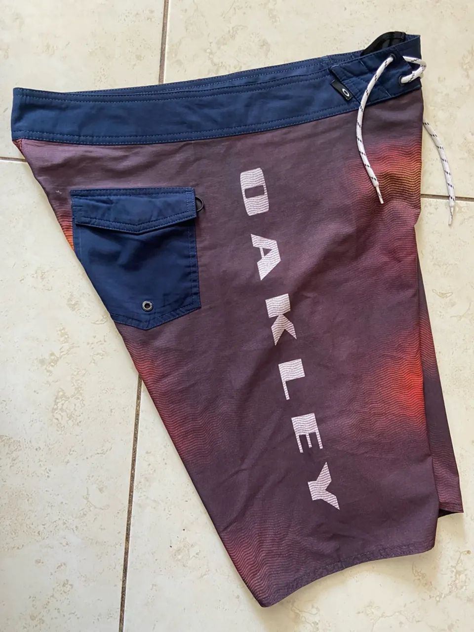 Bermuda Oakley icon - Foto 4