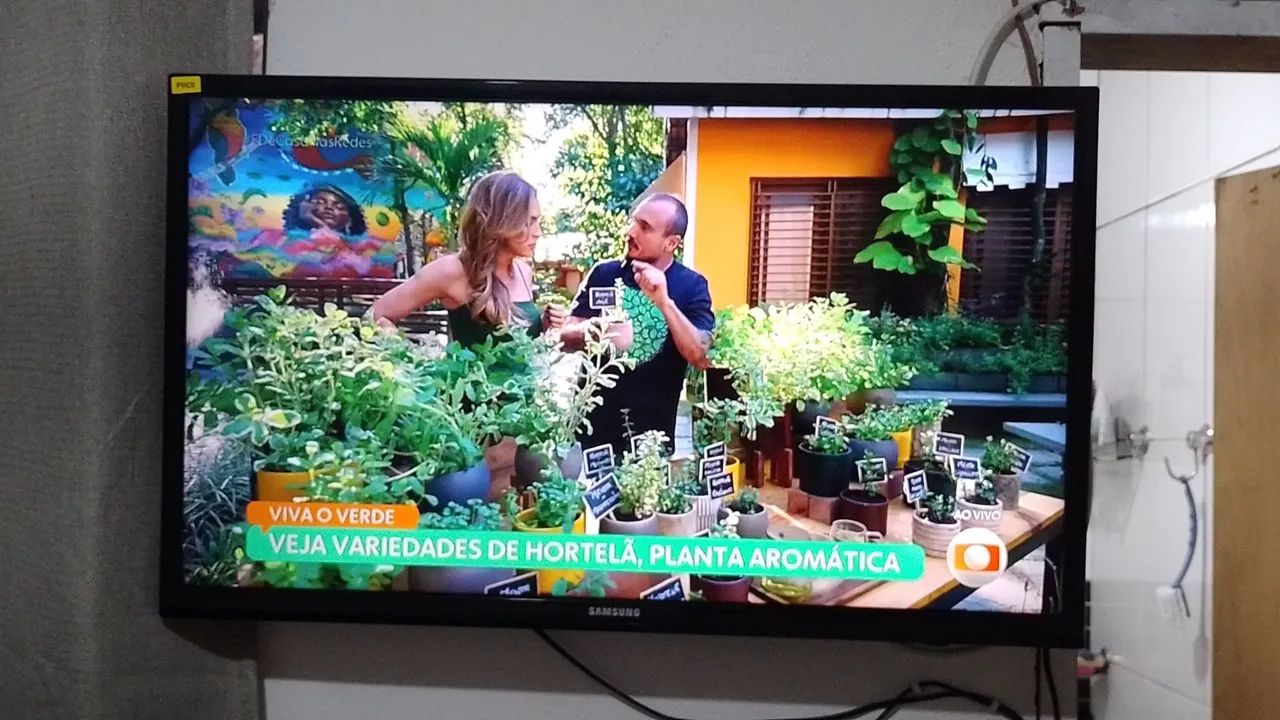 Tv 32 Polegadas Full HD  - Foto 2
