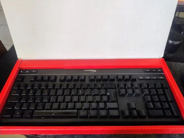 HyperX Teclado Gamer HyperX Alloy Core RGB, ABNT2, PRETO - Foto 4