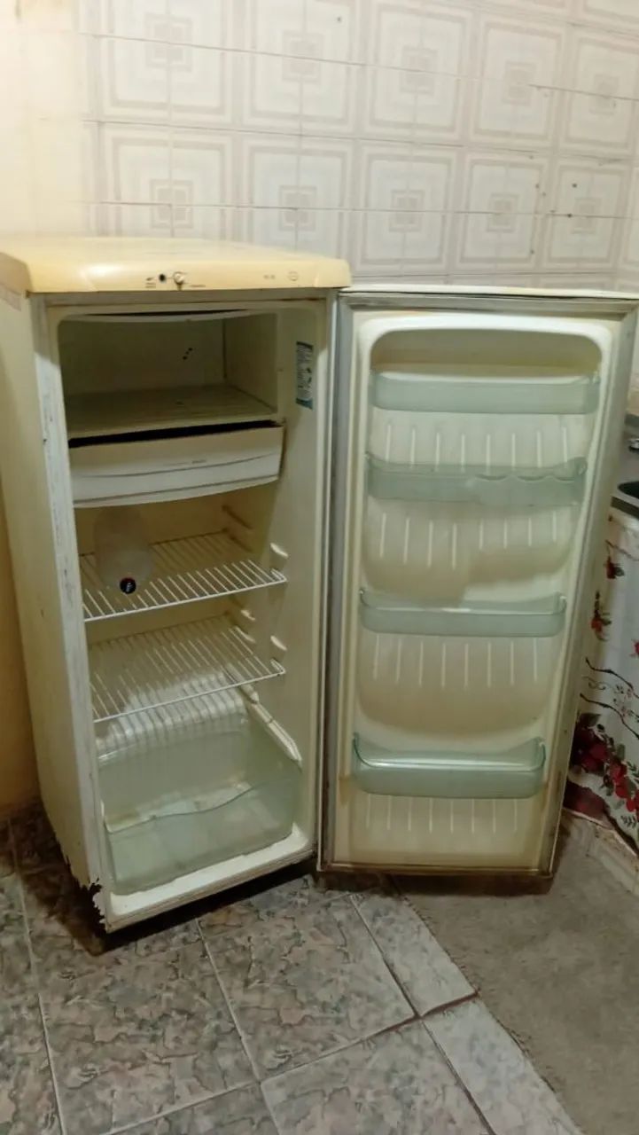Vendo Geladeira Consul  - Foto 2